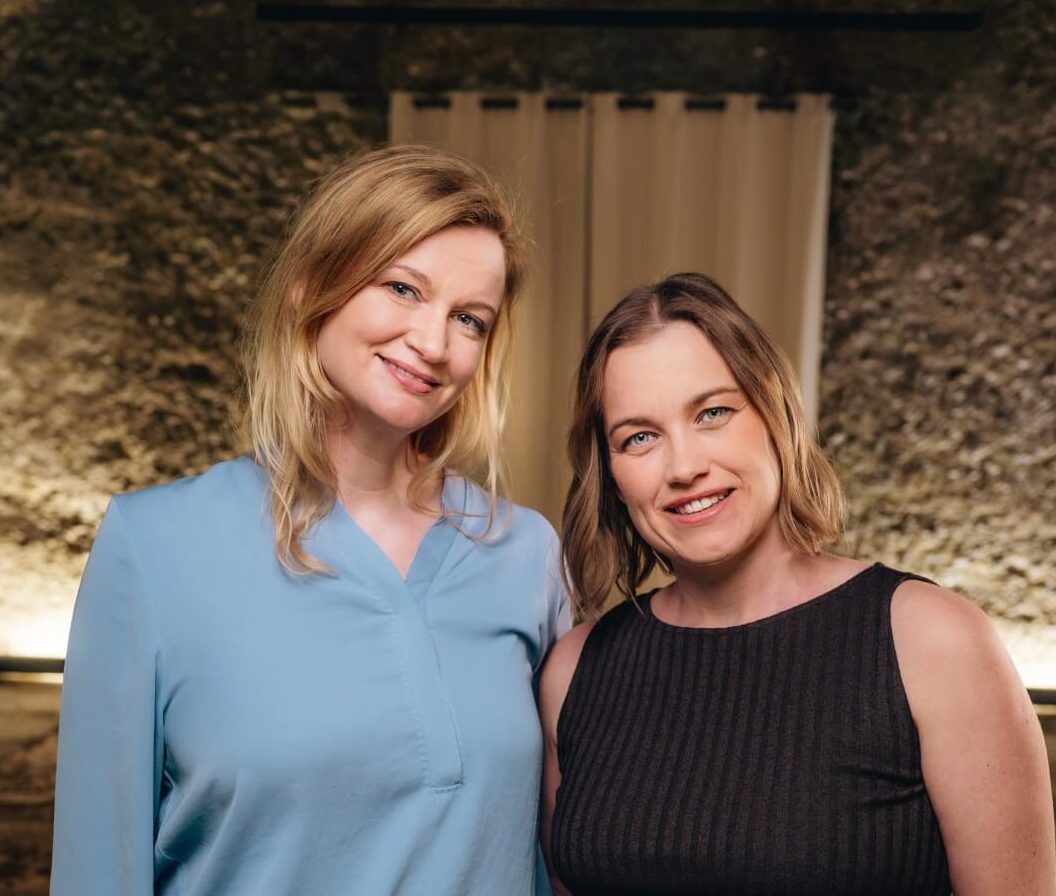 Freie Rednerinnen Simone & Bettina
